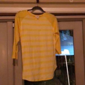 Lularoe randy tee